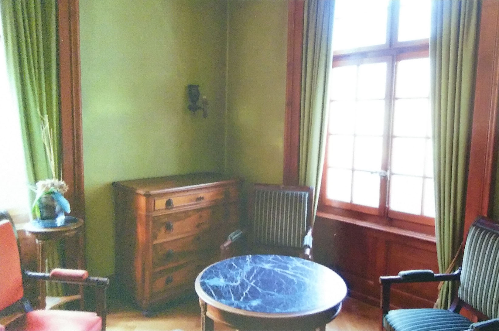 Bureau avant